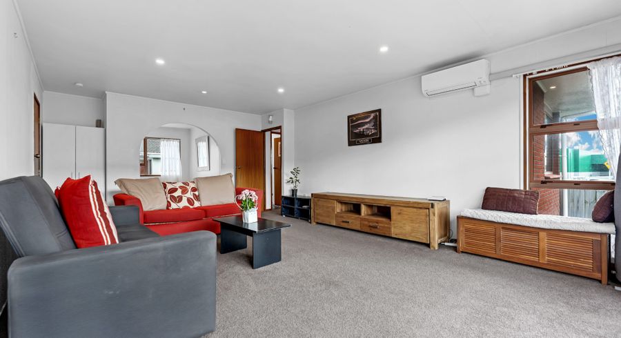 at 1/8 Aberfeldy Avenue, Highland Park, Manukau City, Auckland