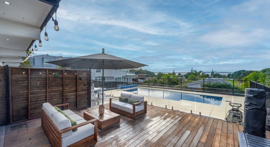  at 14A McCrystal  Avenue, Bucklands Beach, Manukau City, Auckland