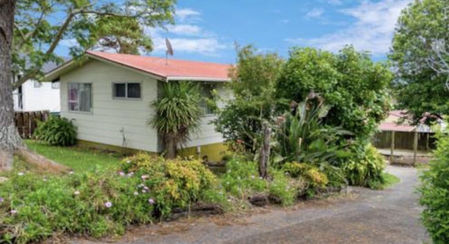  at 13 Lismore Place, Papatoetoe, Auckland