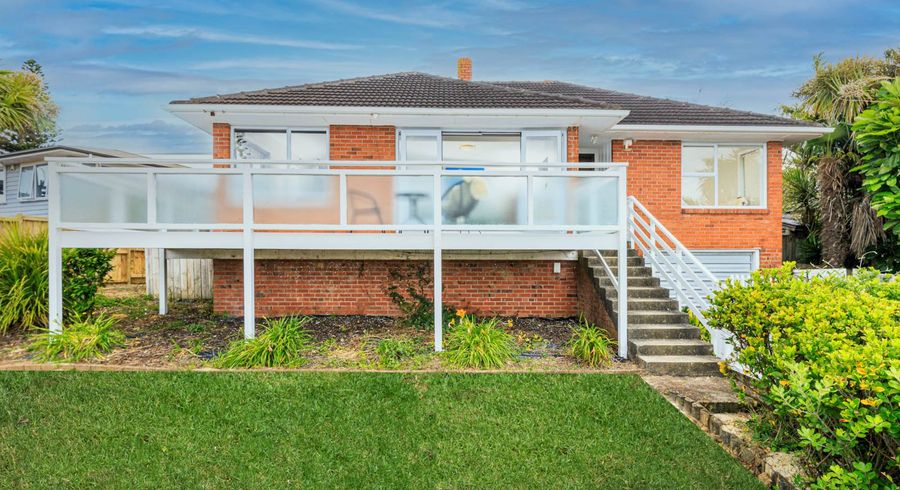  at 6 Carole Crescent, Pakuranga, Auckland