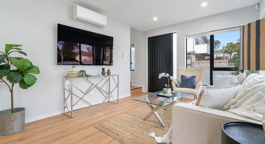  at 43A Mirrabooka Avenue, Botany Downs, Manukau City, Auckland