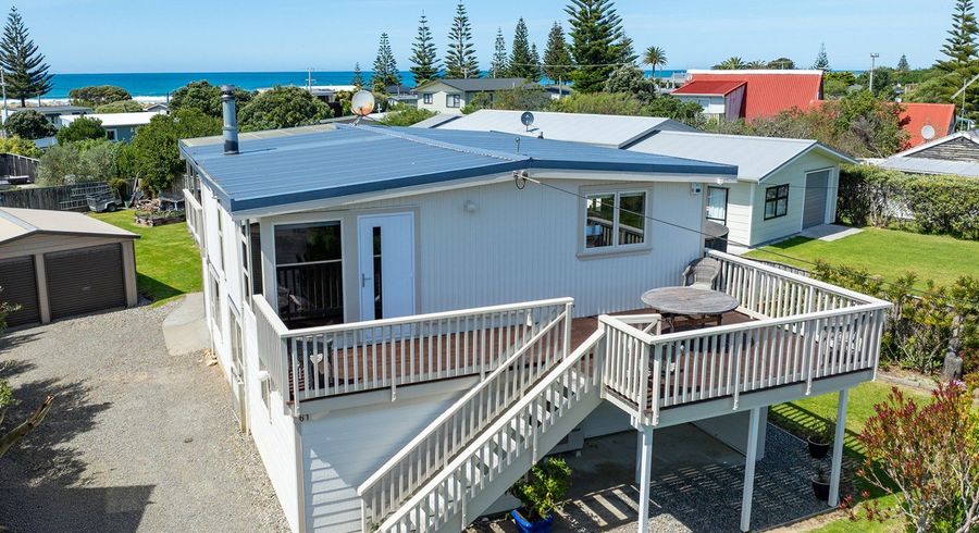  at 61 Pinedale Crescent, Riversdale Beach, Masterton, Wellington