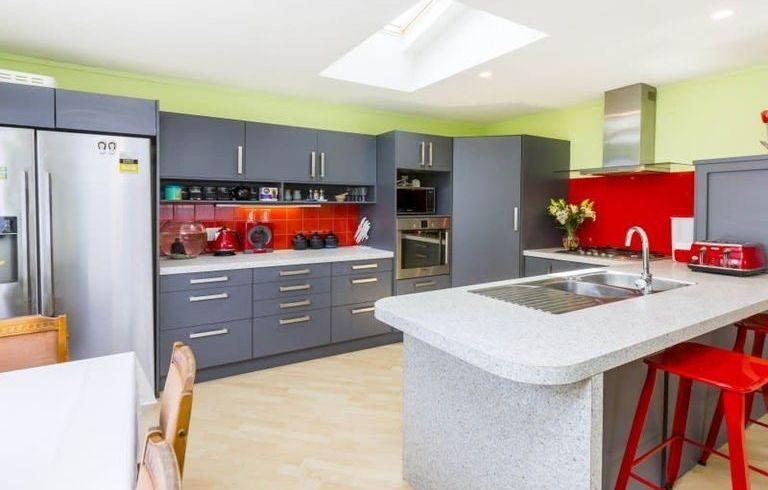  at 2/398 Fergusson Drive, Heretaunga, Upper Hutt, Wellington