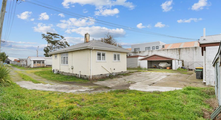  at 107 Shortland Street, Wainoni, Christchurch City, Canterbury