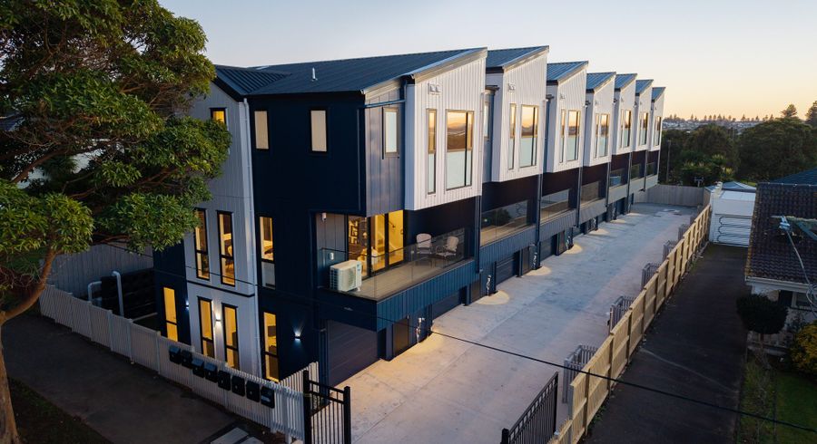  at 7/182 Tripoli Road, Point England, Auckland City, Auckland