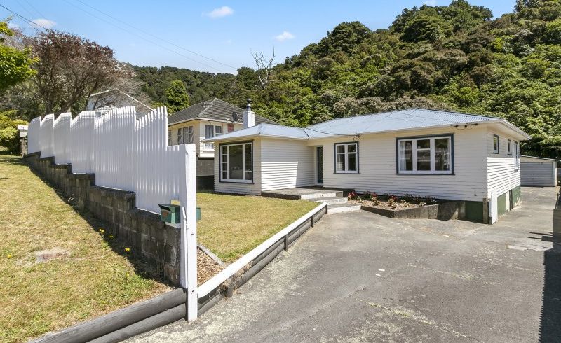  at 68 Lees Grove, Wainuiomata, Lower Hutt