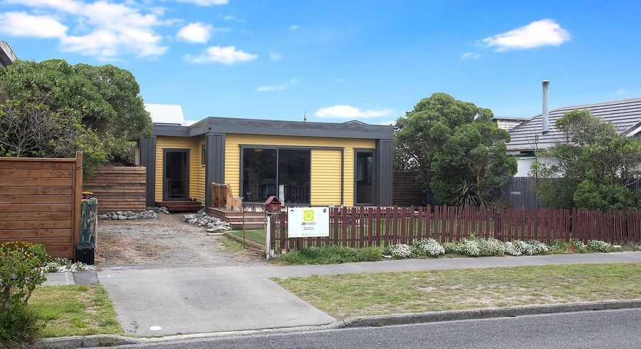  at 347 Marine Parade, New Brighton, Christchurch City, Canterbury