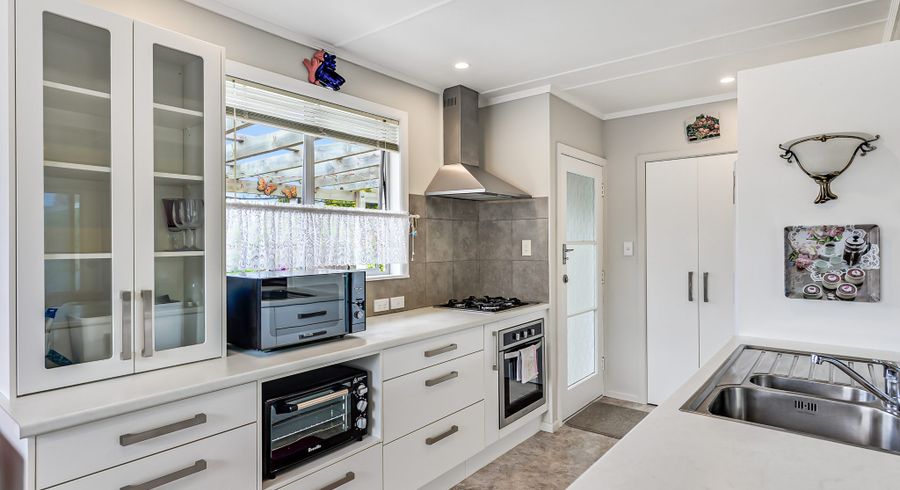  at 27 Yvonne Street, Melville, Hamilton, Waikato