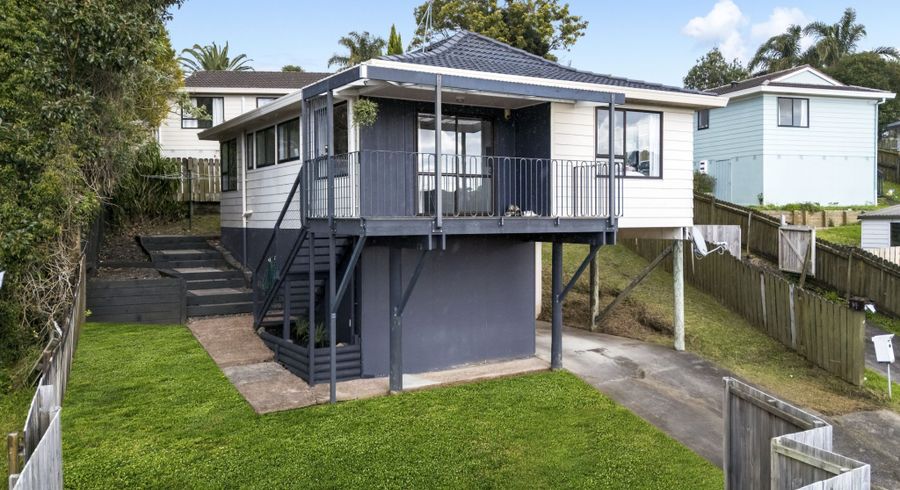  at 12 Halloran Place, Massey, Waitakere City, Auckland