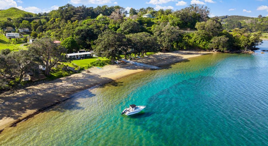  at 806 Takatu Road, Tāwharanui Peninsula, Matakana