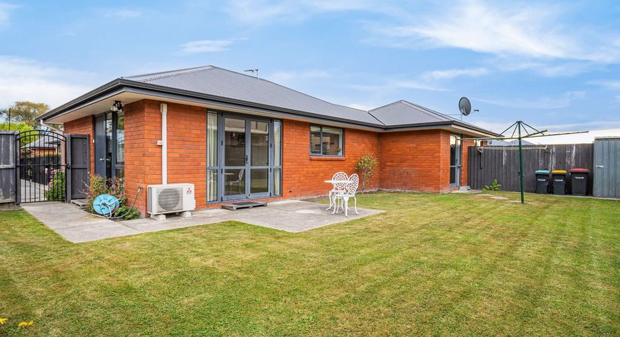  at 22 Clinton Lane, Woolston, Christchurch