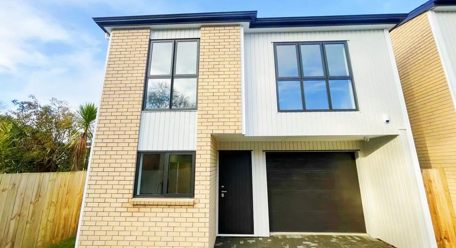  at 37D O'Halloran Road, Howick, Auckland
