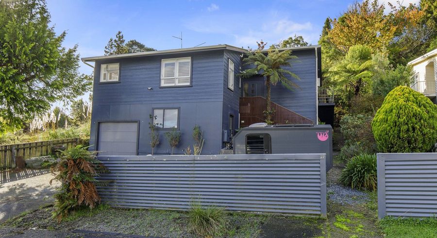  at 27 Edelweiss Grove, Timberlea, Upper Hutt, Wellington