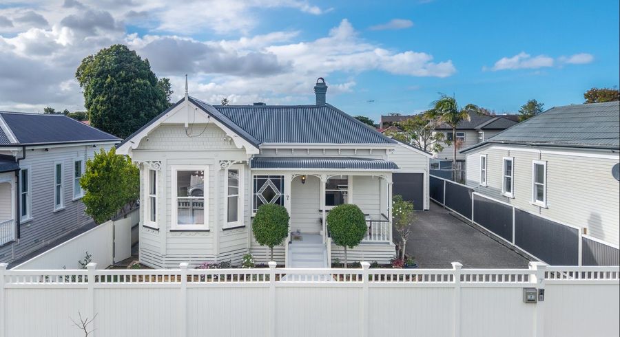  at 7 Sunnyvale Road, Greenlane, Auckland City, Auckland