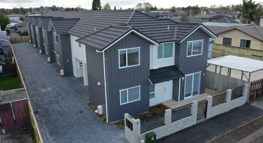  at 2/9 Maitland Street, Frankton, Hamilton