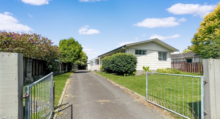 at 32 Elmwood Crescent, Pukete, Hamilton, Waikato