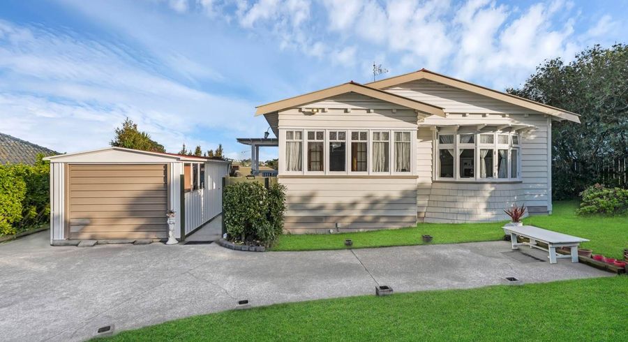 at 152 White Swan Road, Mount Roskill, Auckland City, Auckland