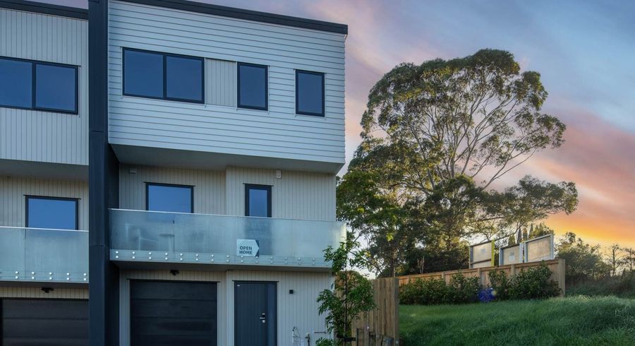  at 6/9 Rengarenga Rise, Albany, North Shore City, Auckland