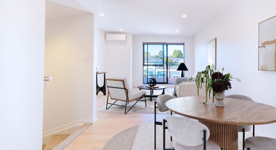  at 1/82 Rosewarne Crescent, Glendene, Waitakere City, Auckland