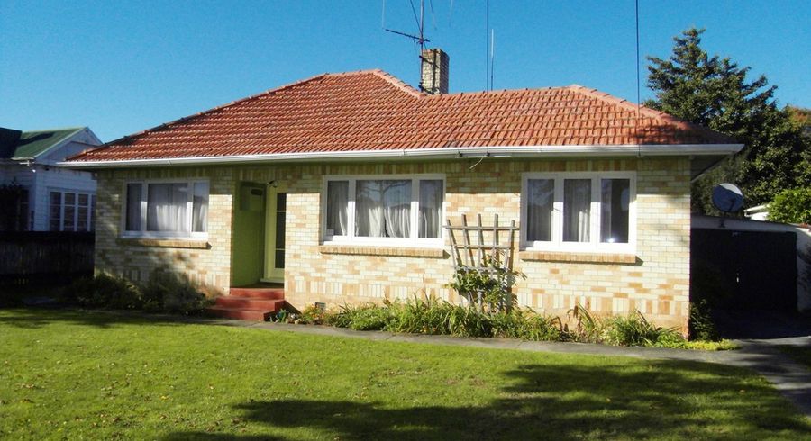  at 90 Wellington Street, Hamilton East, Hamilton