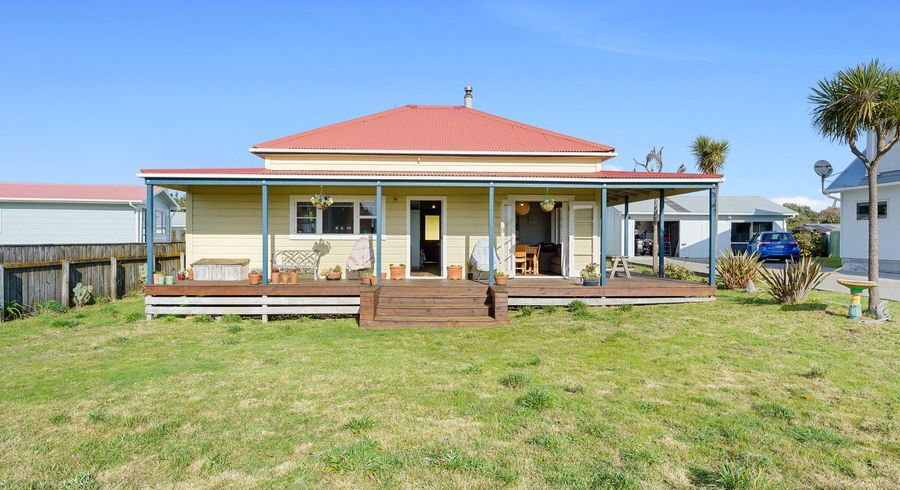  at 34 Manga Pirau Street, Waikawa Beach