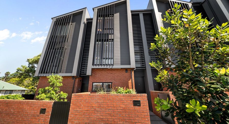  at 4/11 Western Springs Road, Kingsland, Auckland City, Auckland