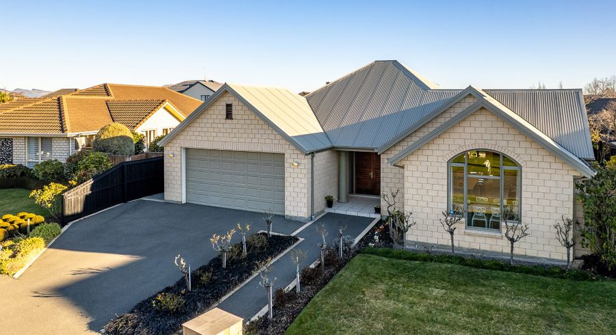  at 4 Dinglebay Place, Casebrook, Christchurch City, Canterbury