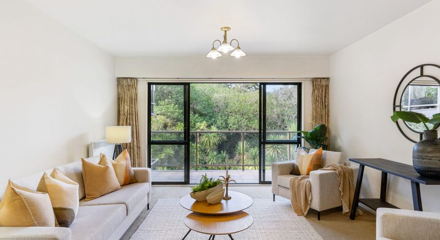  at 2/1B Birkenhead Avenue (also known as 5/1b), Birkenhead, North Shore City, Auckland