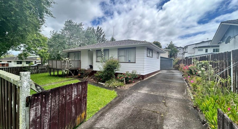  at 2 Taynith Place, Glenfield, North Shore City, Auckland