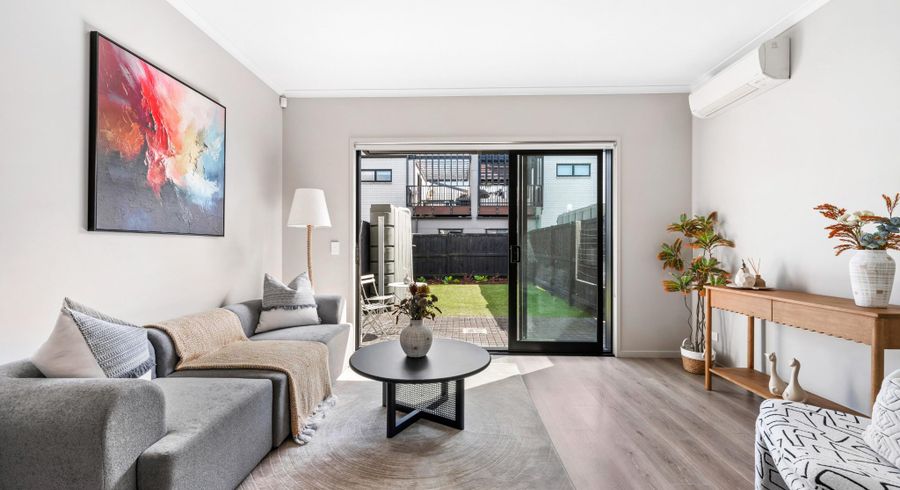  at 5 Kerewhenua Crescent, Hobsonville, Waitakere City, Auckland