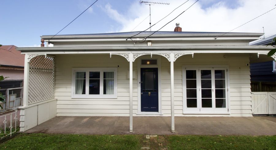  at 12 Quadrant Road, Onehunga, Auckland