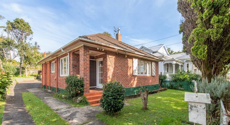  at 32 Bellwood Avenue, Mount Eden, Auckland City, Auckland