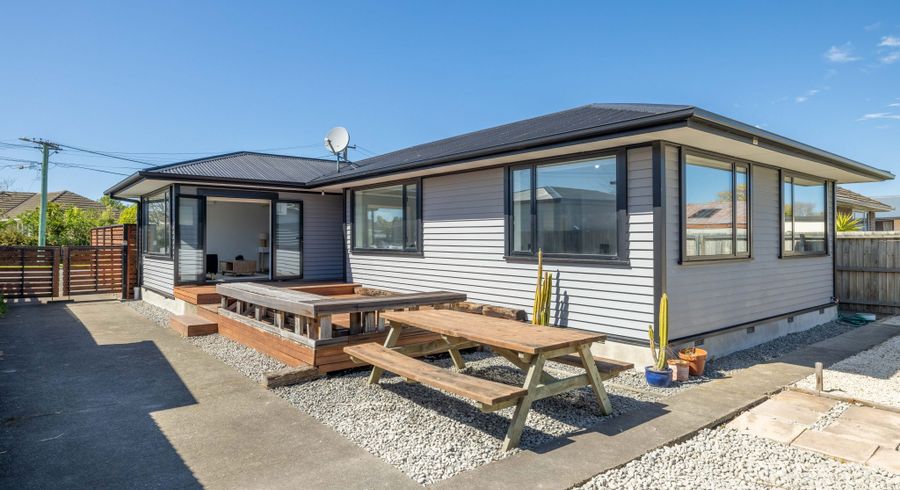  at 16 Horton Place, Avondale, Christchurch
