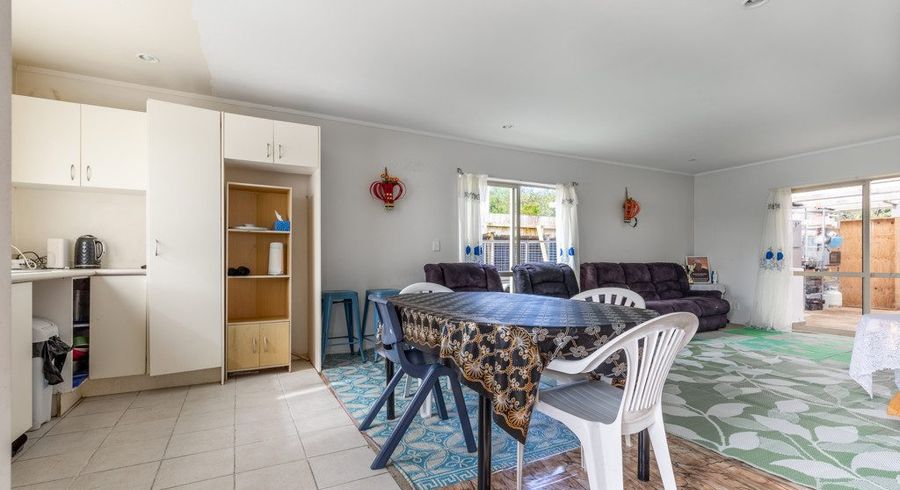  at 9 Kora Avenue, Ranui, Auckland