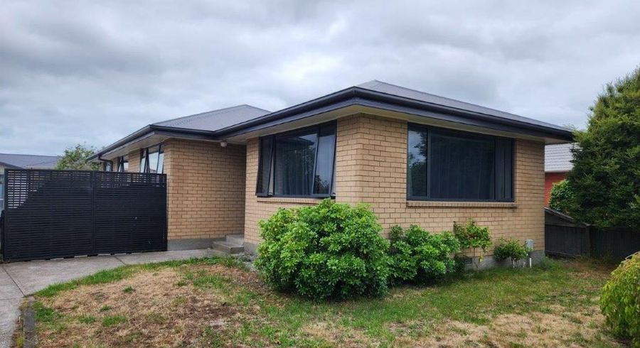  at 35 Bickerton Street, Wainoni, Christchurch City, Canterbury