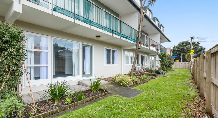  at 2/25 Britania Street, Petone, Lower Hutt, Wellington