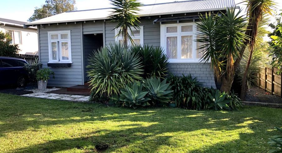  at 2 Gazelle Avenue, Beach Haven, Auckland
