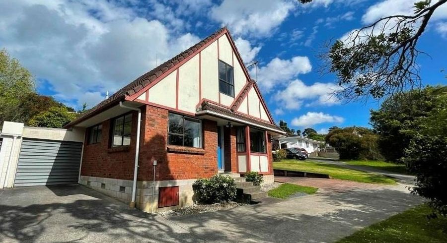  at 1/17 Weetman Drive, Browns Bay, North Shore City, Auckland