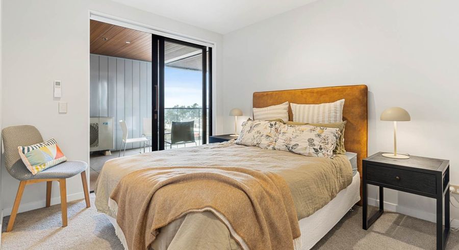  at 210/4 Bute Road, Browns Bay, North Shore City, Auckland