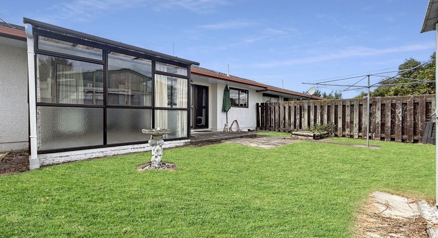  at 810 Queen Street West, Saint Leonards, Hastings, Hawke's Bay