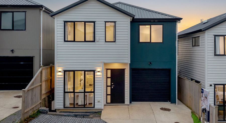  at 8 Frontier Lane, Flat Bush, Manukau City, Auckland