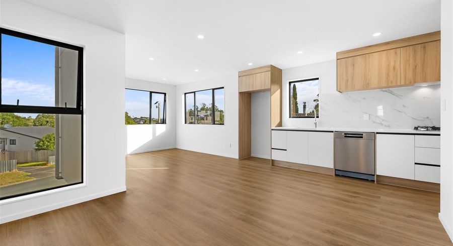  at Lot 11, 6 Woodhouse Place, West Harbour, Waitakere City, Auckland