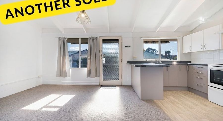  at 9/65 Burnley Terrace, Sandringham, Auckland