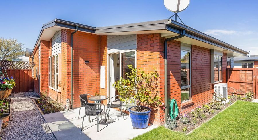  at 2/25 Tilford Street, Woolston, Christchurch