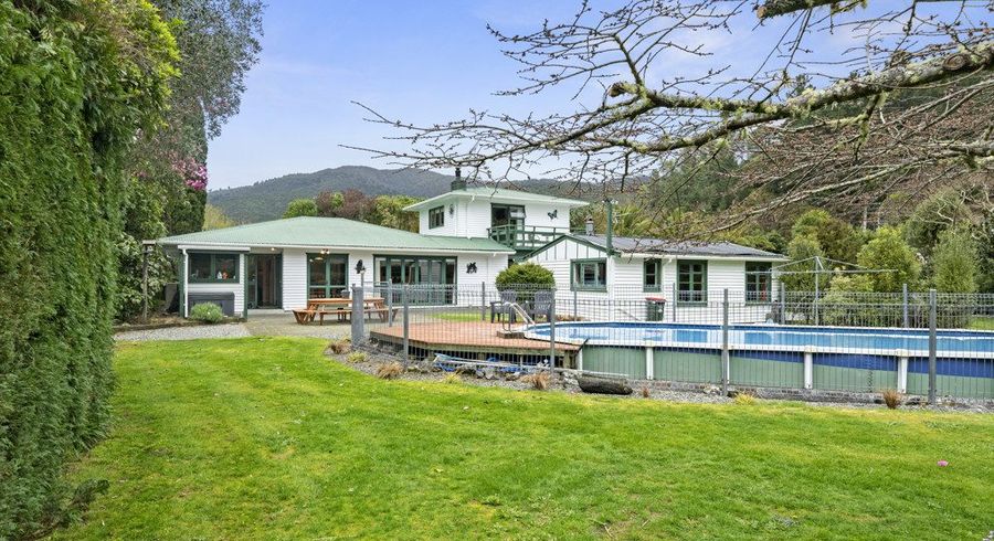  at 73 Hine Road, Wainuiomata, Lower Hutt