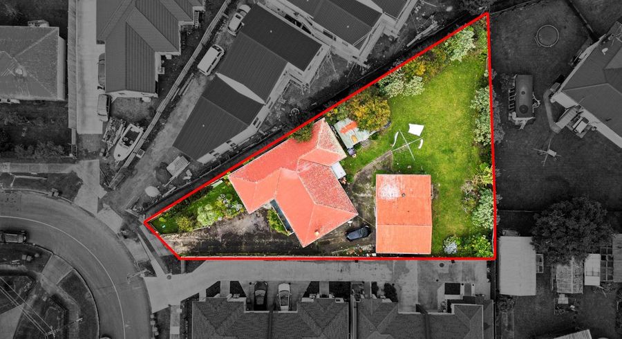  at 32 Tawa Crescent, Manurewa, Manukau City, Auckland