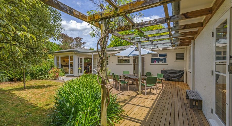  at 41 Saint Albans Avenue, Hokowhitu, Palmerston North, Manawatu / Whanganui