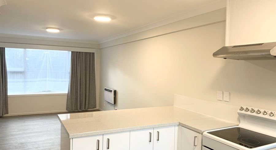  at 2/850A Manukau Road, Royal Oak, Auckland City, Auckland
