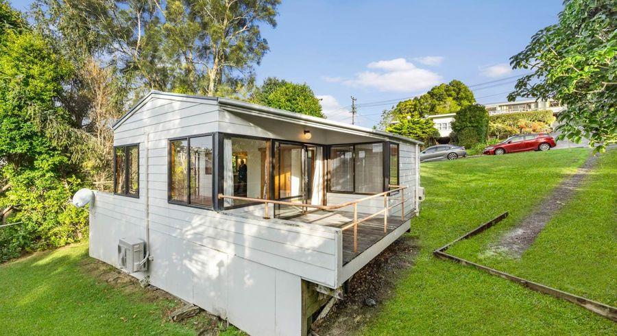  at 10 Rata Road, Stanmore Bay, Whangaparaoa