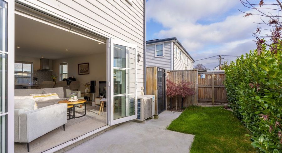  at 4/33 Dickens Street, Addington, Christchurch City, Canterbury